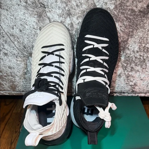 2018 Nike Lebron 16 XVI Equality White Black BQ5969-100 Sz13 like new condition